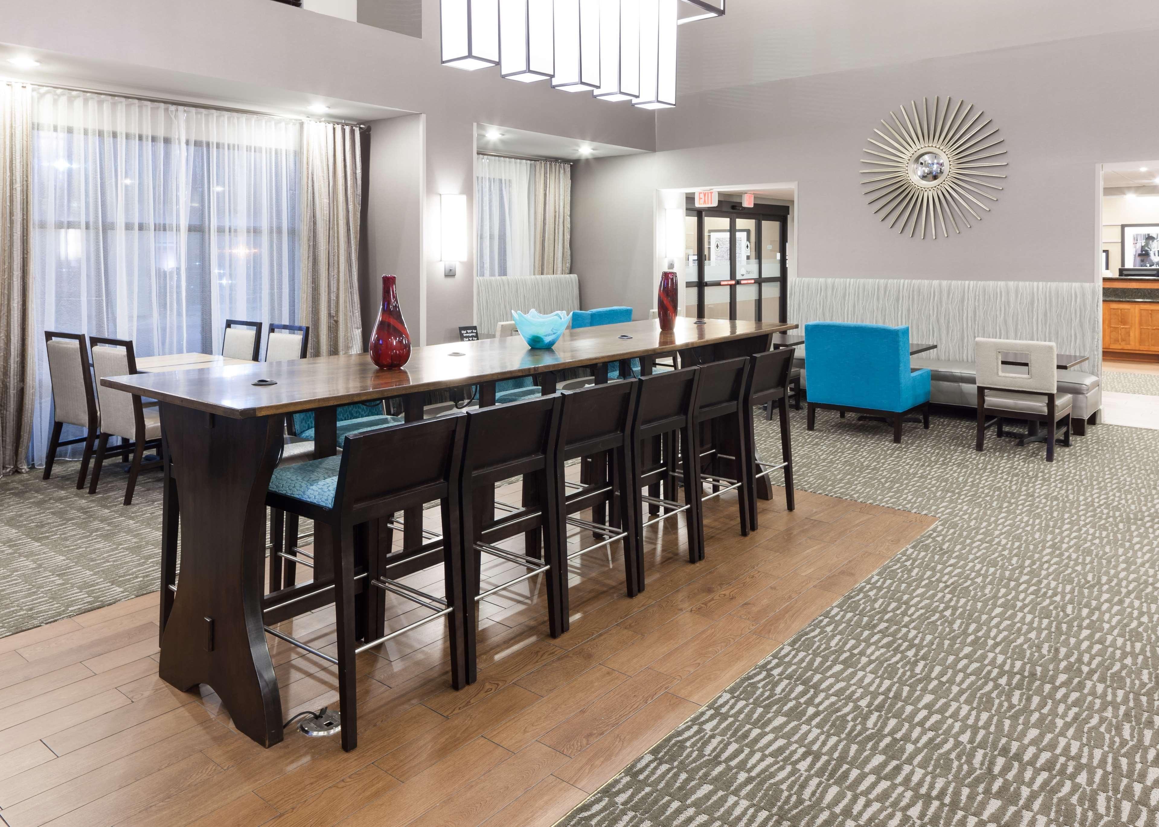Hampton Inn & Suites Cedar Rapids Eksteriør bilde