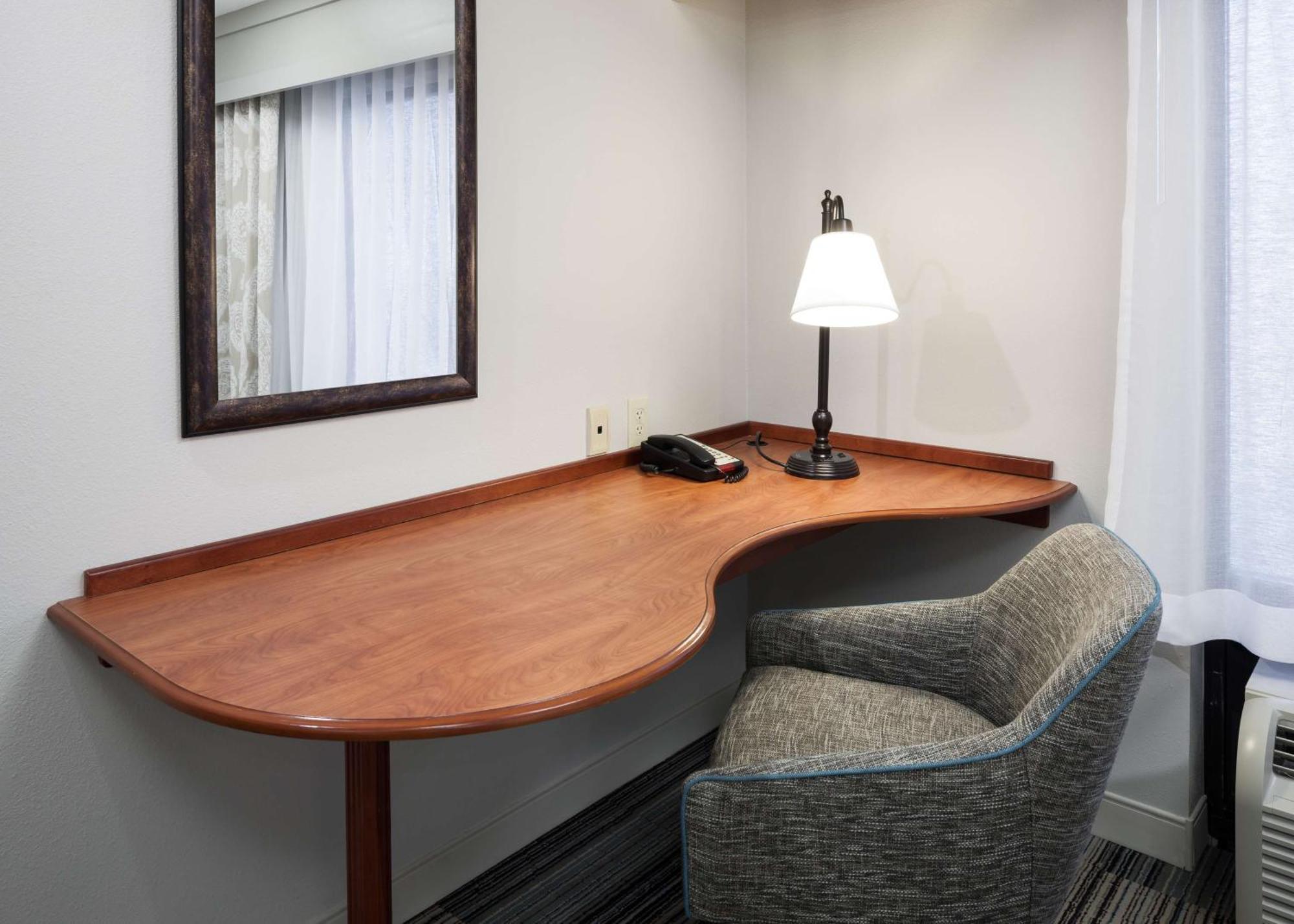 Hampton Inn & Suites Cedar Rapids Eksteriør bilde